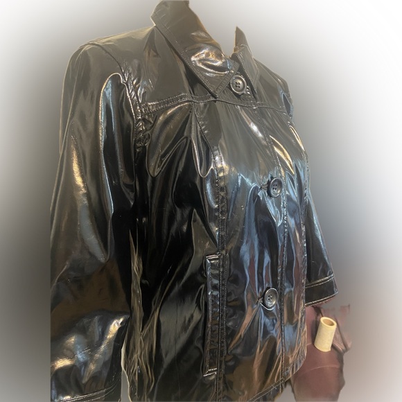 Black Shiny Women's Jacket - Picture 3 of 9